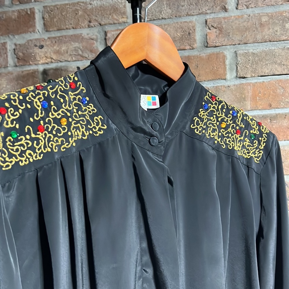 VINTAGE CLAUDIA BARNES silky blouse